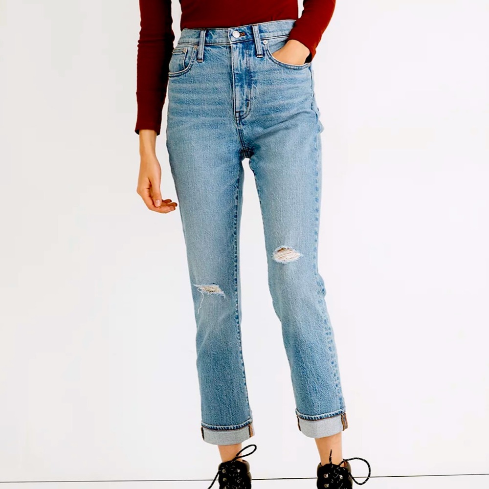 Madewell : The High-Rise Slim Boyjean in Bilston Wash: Ripped Edition.